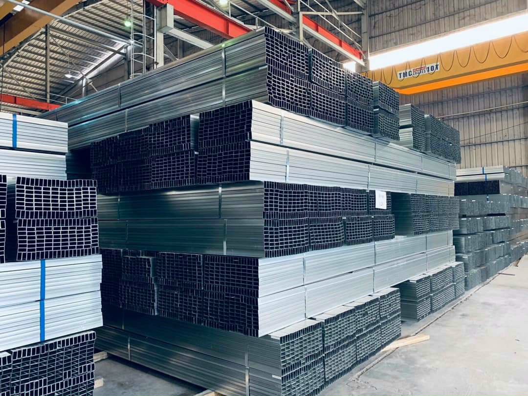 Hình ảnh thép hộp vuông mạ kẽm Hòa Phát của công ty Tôn thép HƯNG GIA PHÁT tại Thủ Đức, TP Hồ Chí Minh